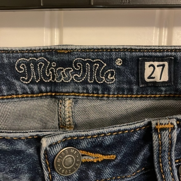 Miss Me Slim Boot Cut Jeans women’s W27 L34 heavily distressed soft 96% cotton - Picture 4 of 9